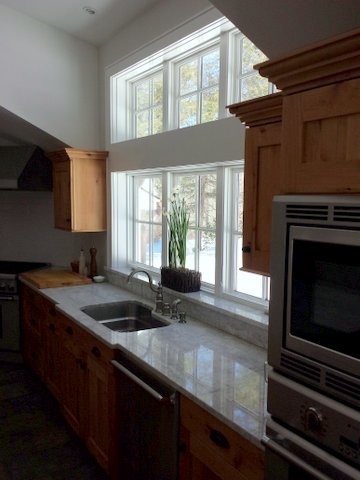 Pound Ridge Transitional Farmhouse