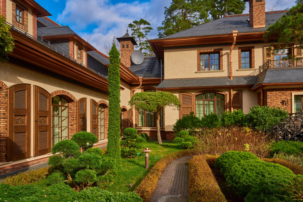 Сад в средиземноморском стиле в коттеджном поселке «Барвиха»