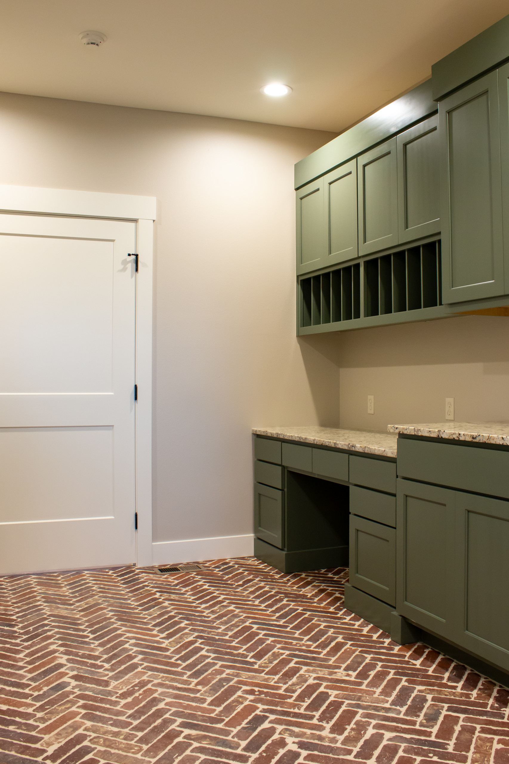 Albright Traditional Home - Laundry Room