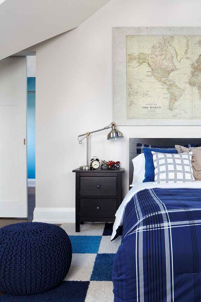 Transitional kids' room photo in Toronto