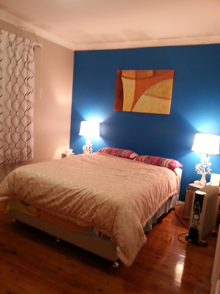 How to make small bedroom look cozy