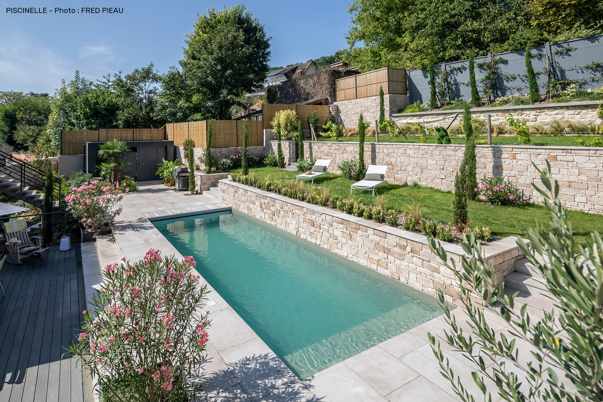 Jardin en pente d'ambiance méditerranéenne