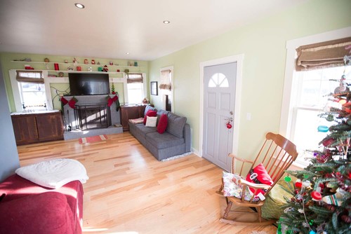 Long narrow living room/entryway