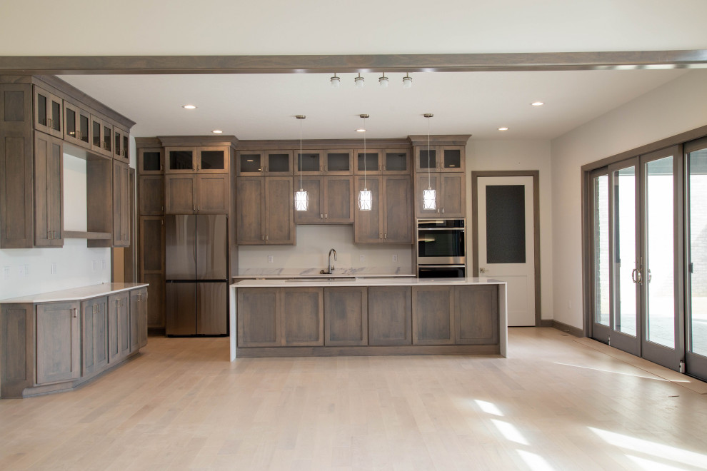 Inspiration for a modern kitchen remodel in Indianapolis