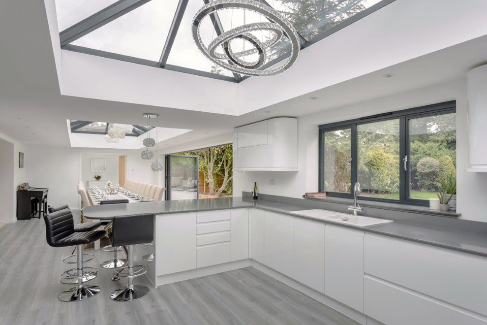 Design ideas for a contemporary kitchen in Surrey.