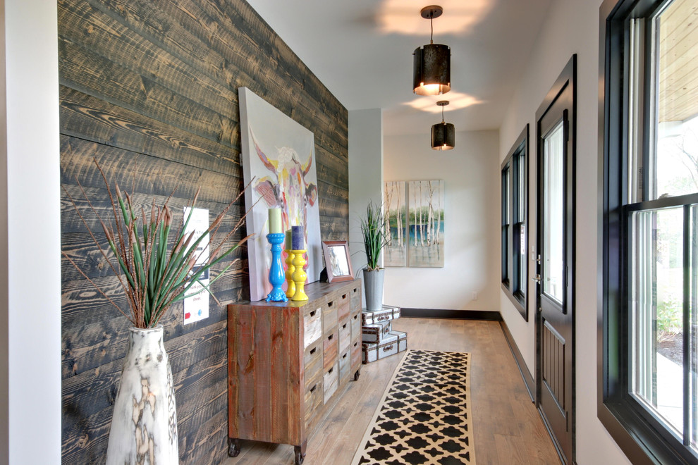 Entryway - transitional entryway idea in Grand Rapids