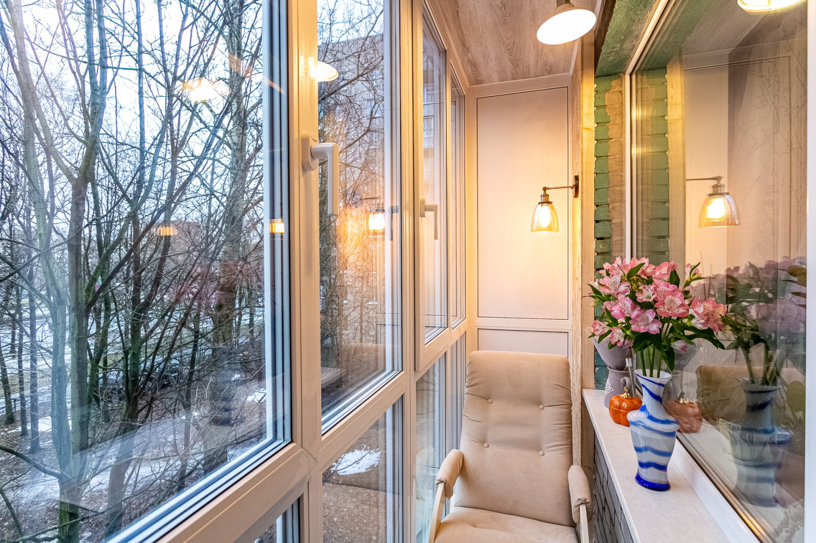 Остекление Балконов и лоджий с отделкой