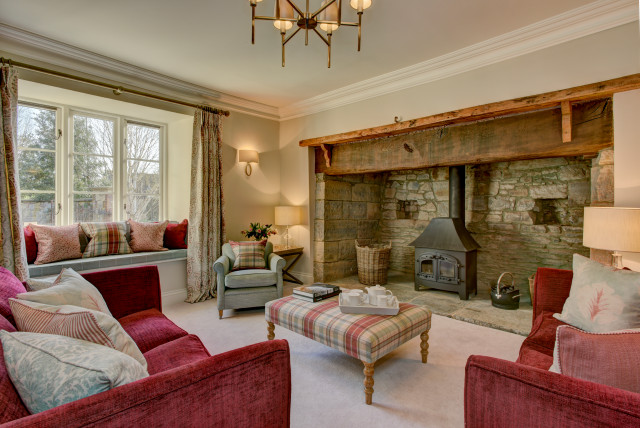 Pools Farm country-living-room