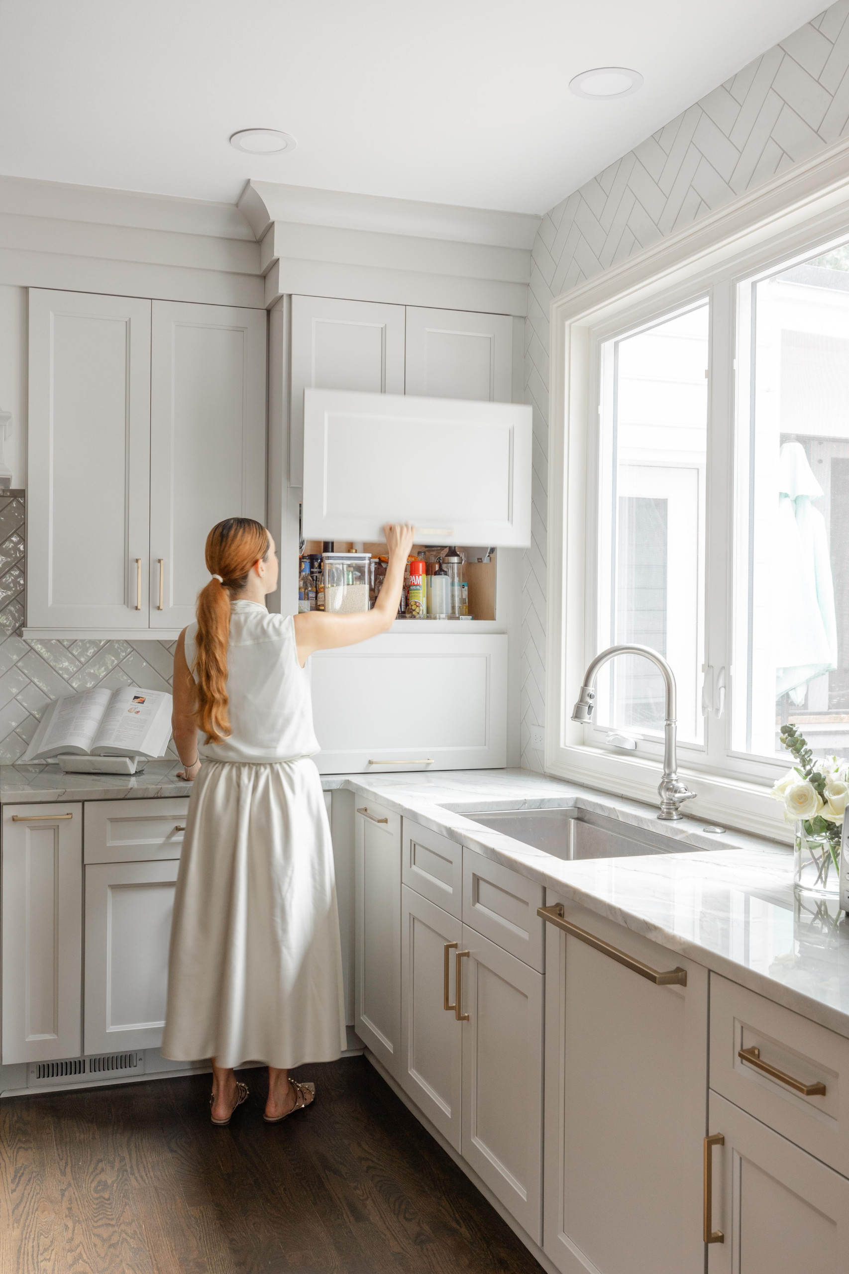 EAST COBB calming and peaceful kitchen