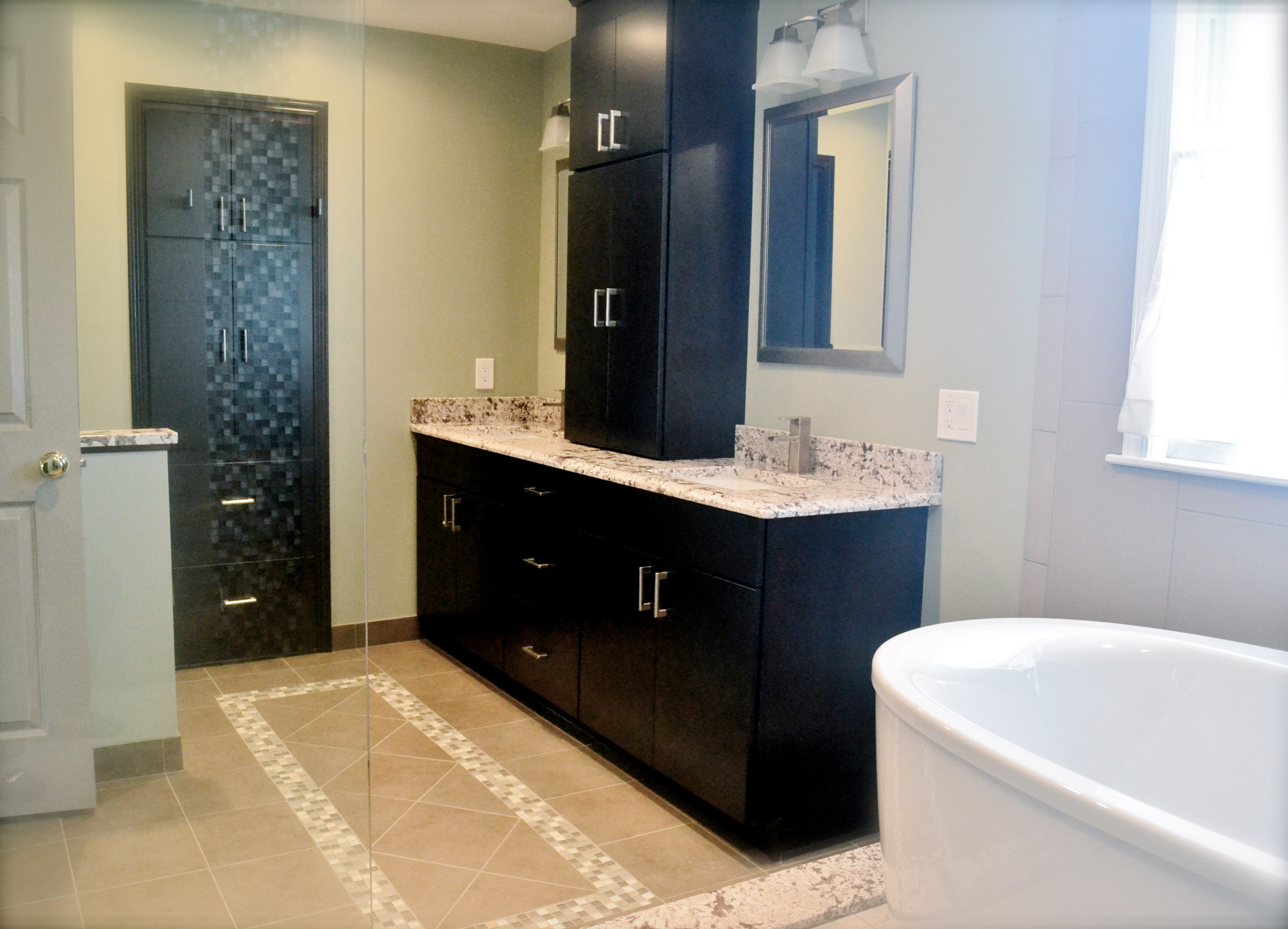 G Master Bathroom