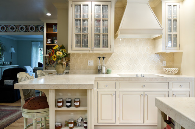 Galley Kitchen klassisch-kueche