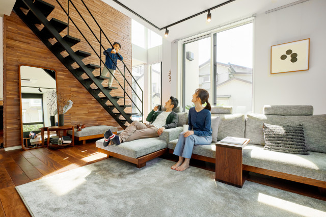HOLLYWOOD　HILLS moderne-salon