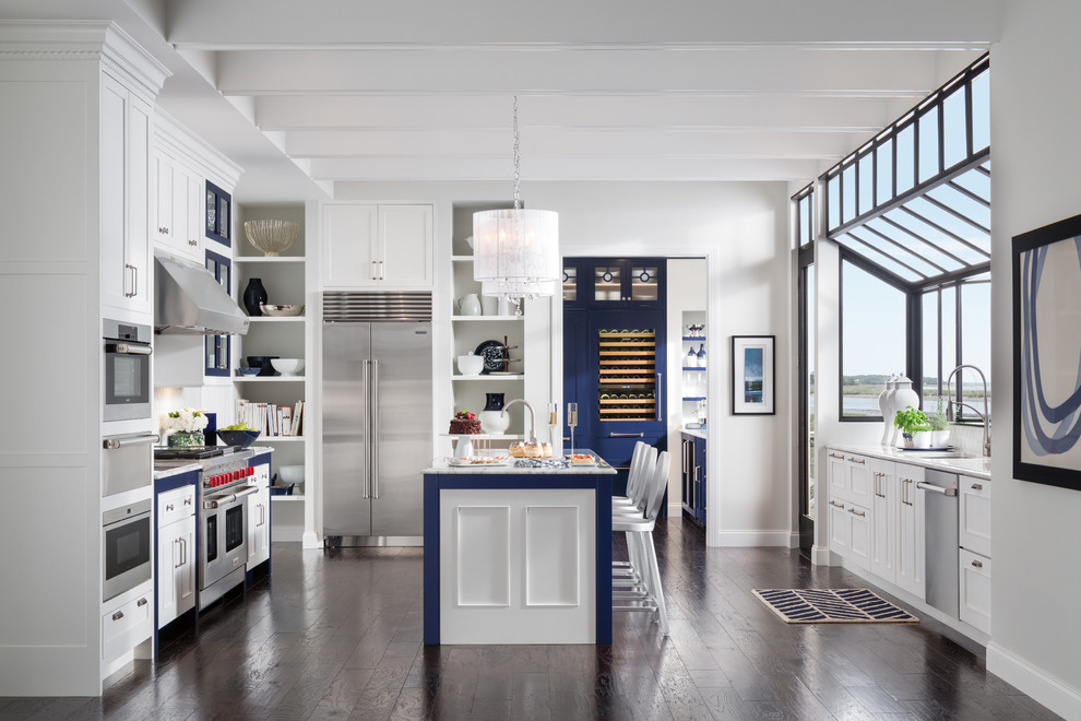 Kitchen - transitional kitchen idea