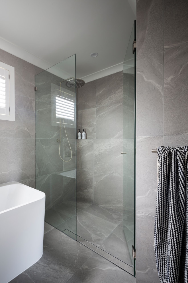 Forde Residence Contemporary Bathroom Canberra Queanbeyan by
