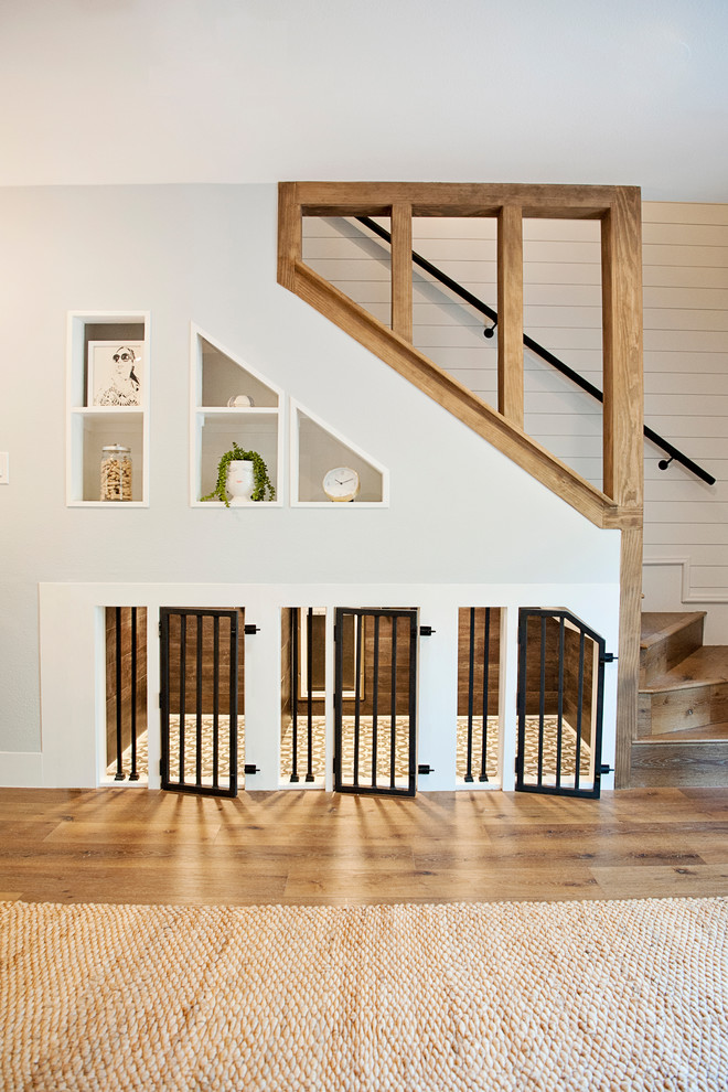 Home design - transitional home design idea in Austin