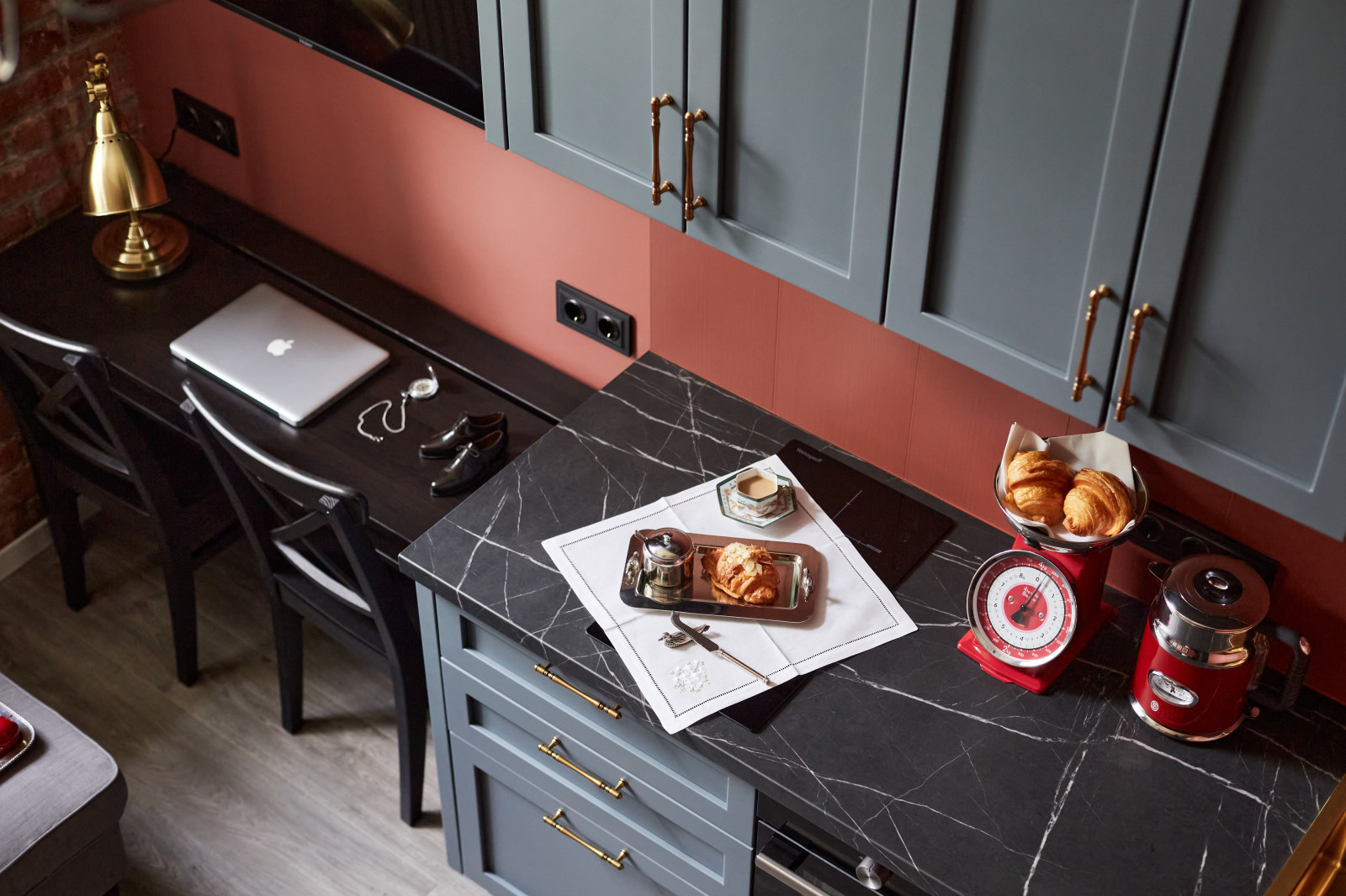 Студия со вторым уровнем