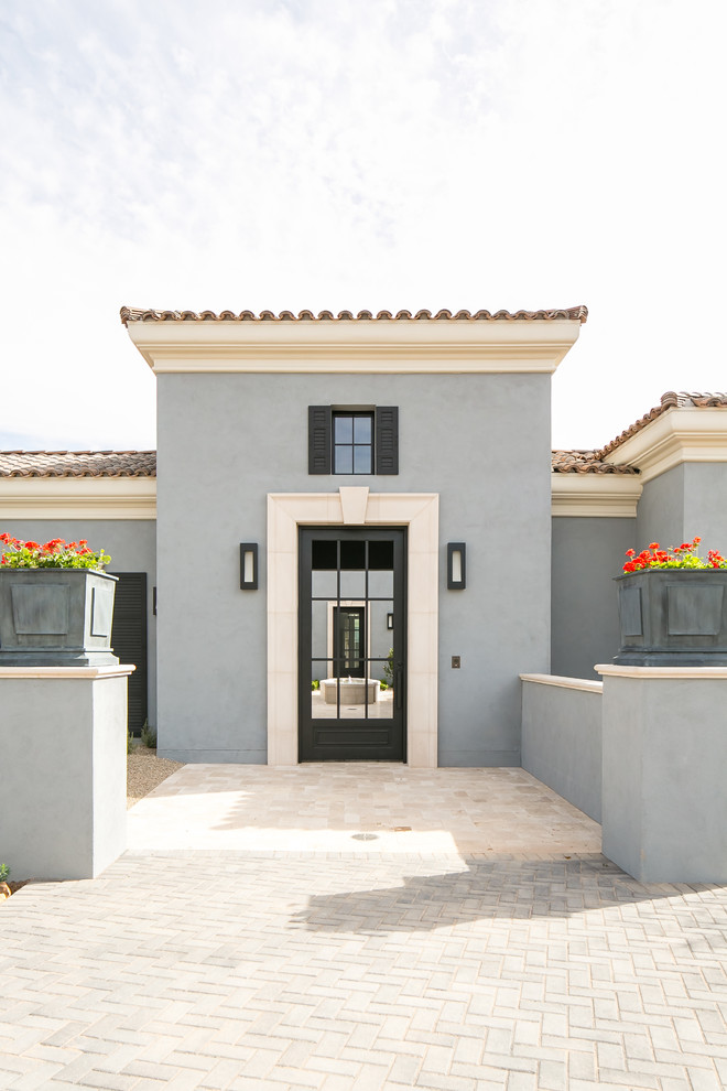 Transitional exterior home idea in Phoenix