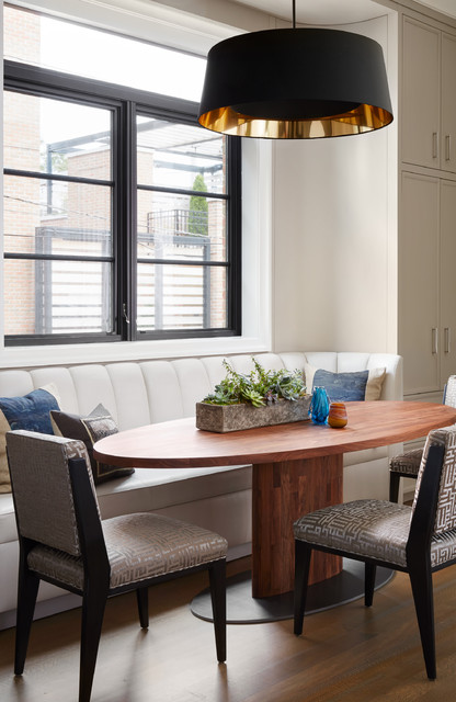 Transitional Dining Room classique-chic-salle-a-manger