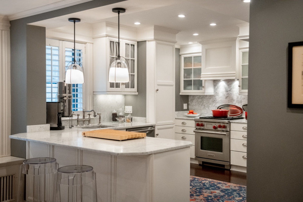 Transitional kitchen photo in Boston