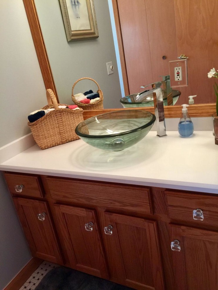 Guest Bathroom update from 80's to 2019