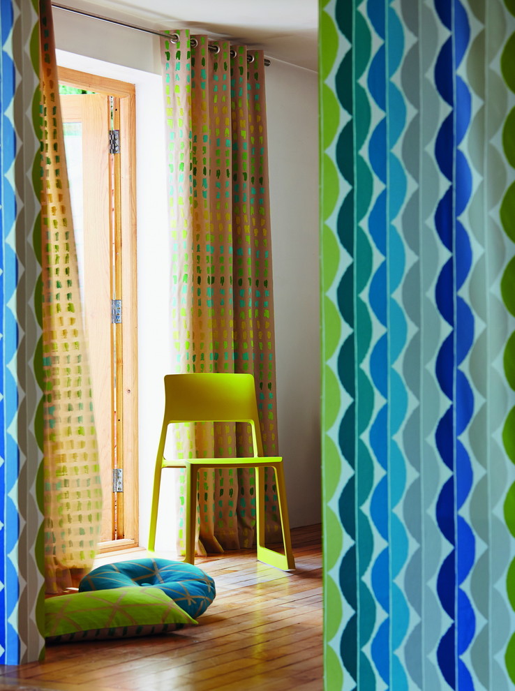 Детские коллекции тканей и обоев