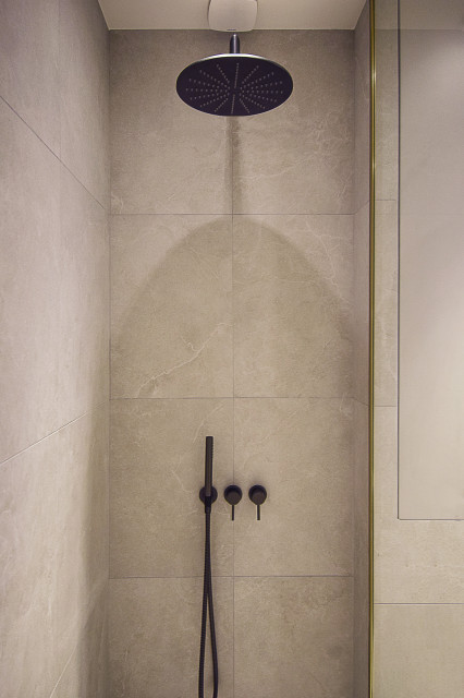 Trocad&eacute;ro modern-badezimmer