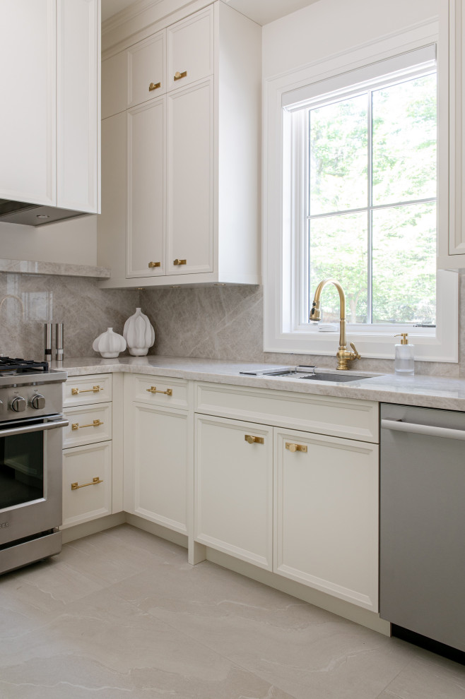 Example of a mid-sized transitional l-shaped porcelain tile and multicolored floor kitchen pantry design in Toronto with an undermount sink, recessed-panel cabinets, white cabinets, quartz countertops, multicolored backsplash, quartz backsplash, stainless steel appliances and multicolored countertops