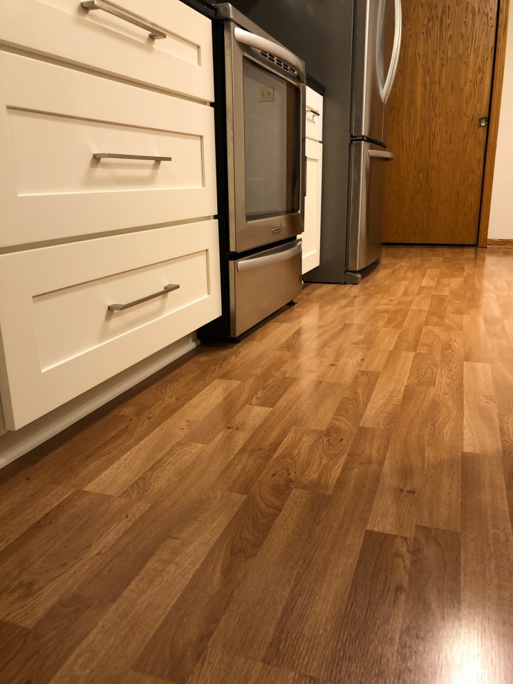 Golden Red Oak Luxury Vinyl Plank Flooring - Golden Brown Color