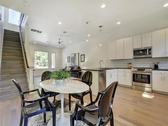 Inspiration for a transitional home design remodel in Austin