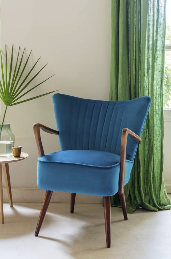 Стильная обивка мебели интересными тканями