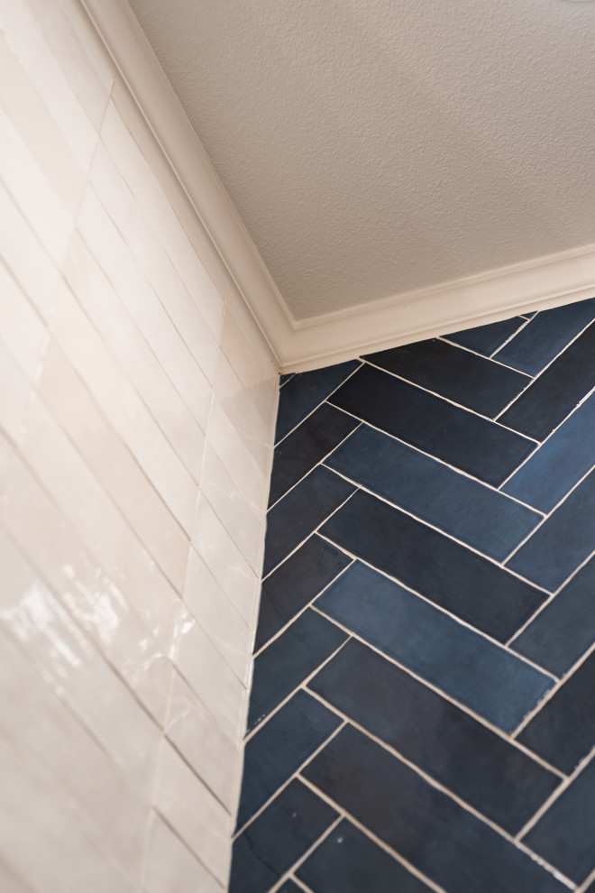 Black Alder | Guest Bath + Laundry