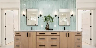 holiday kitchens cabinetry