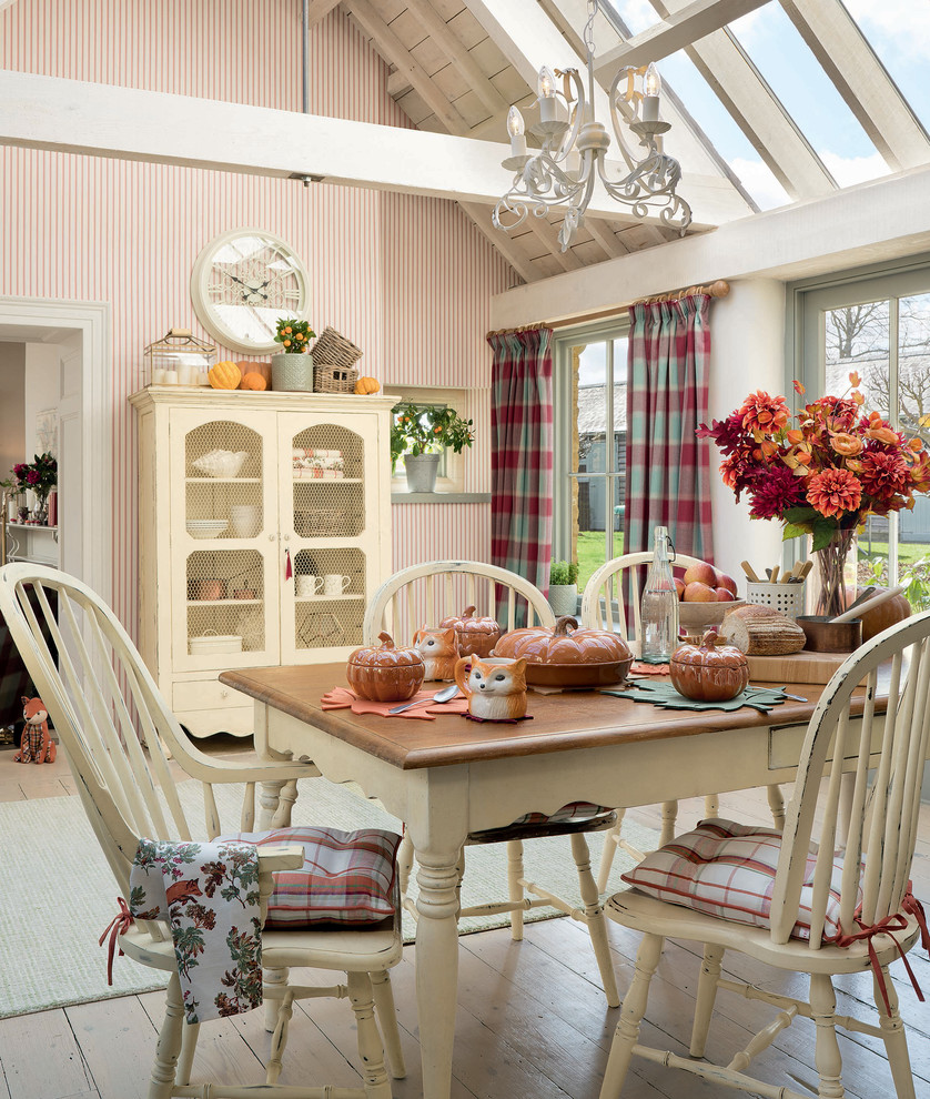 Inspiration for a country kitchen in London.