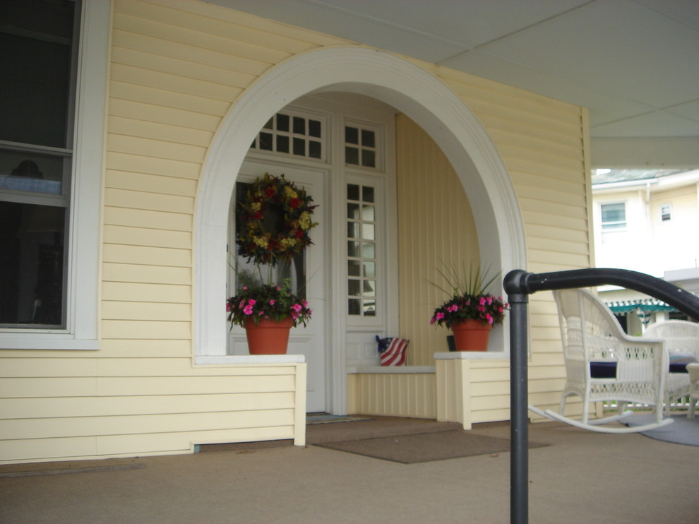 Photo of a beach style entryway in New York.