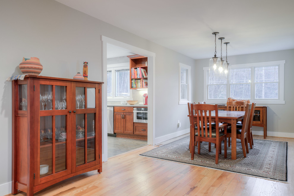 Dining room - transitional dining room idea