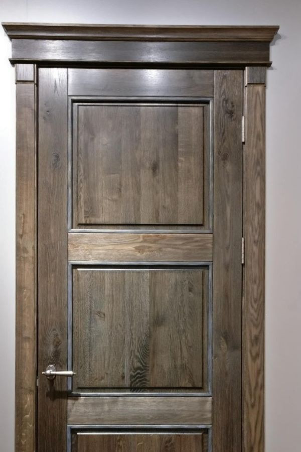 Дубовые двери