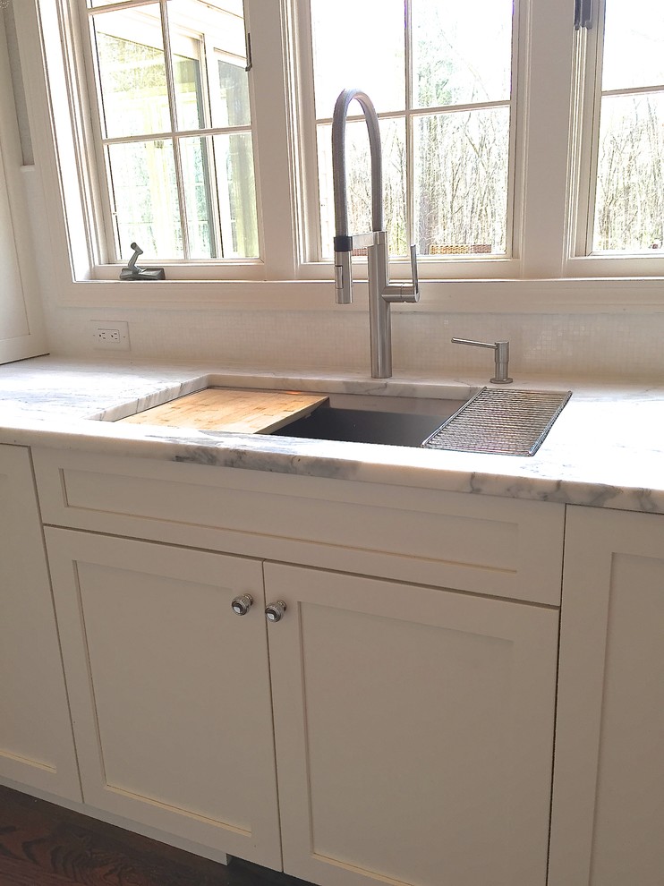 Transitional kitchen photo in Boston