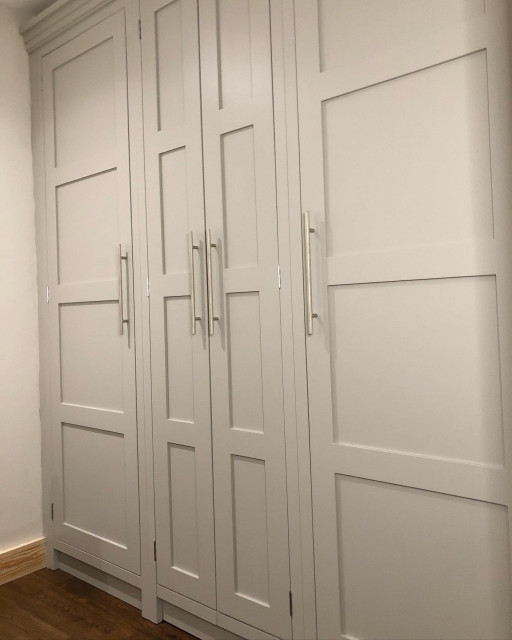 Bespoke Bedrooms modern-bedroom