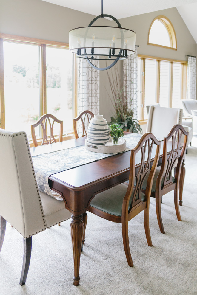 Inspiration for a transitional dining room remodel in Minneapolis