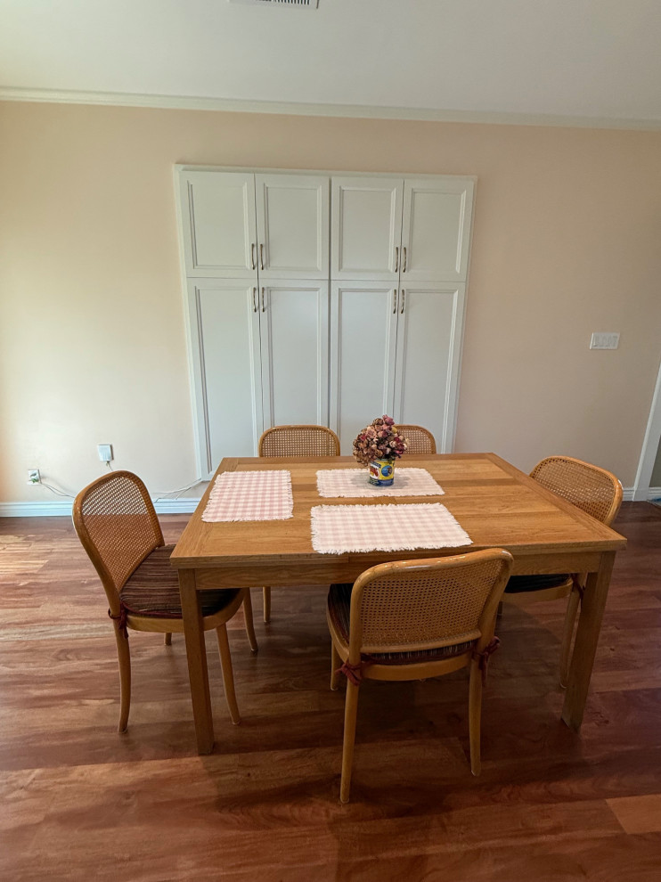 Wonderful Warm Updated Family Kitchen