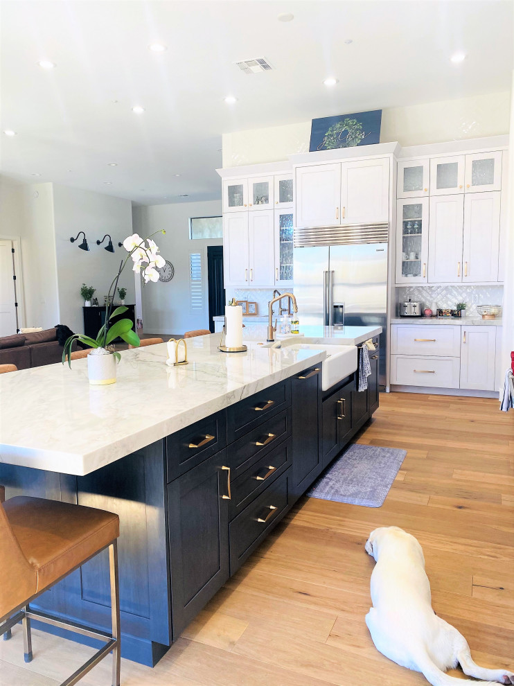 Kitchen - kitchen idea in Phoenix