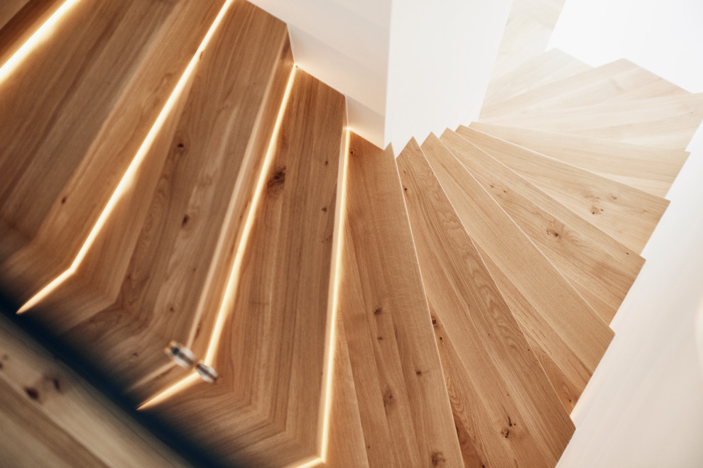 Holztreppe With Holz-Setzstufen and Holzgeländer in Dortmund