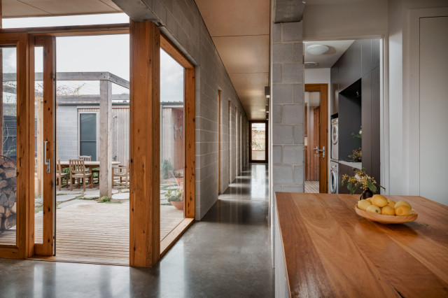 Point Lonsdale II midcentury-hall
