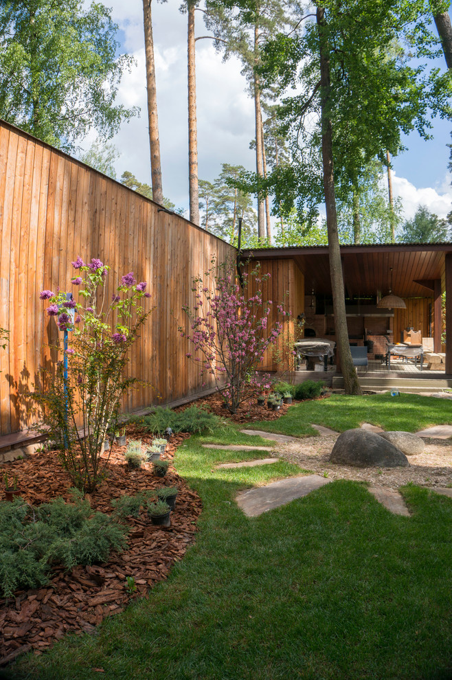 Дерево и Камень