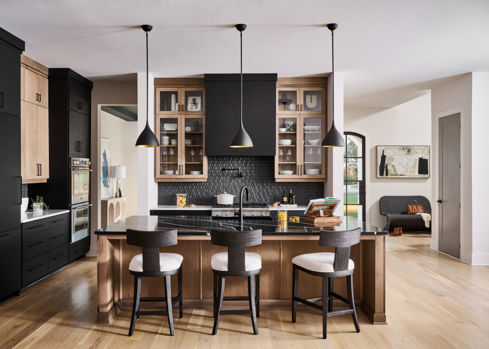 Kitchen - transitional kitchen idea in Atlanta