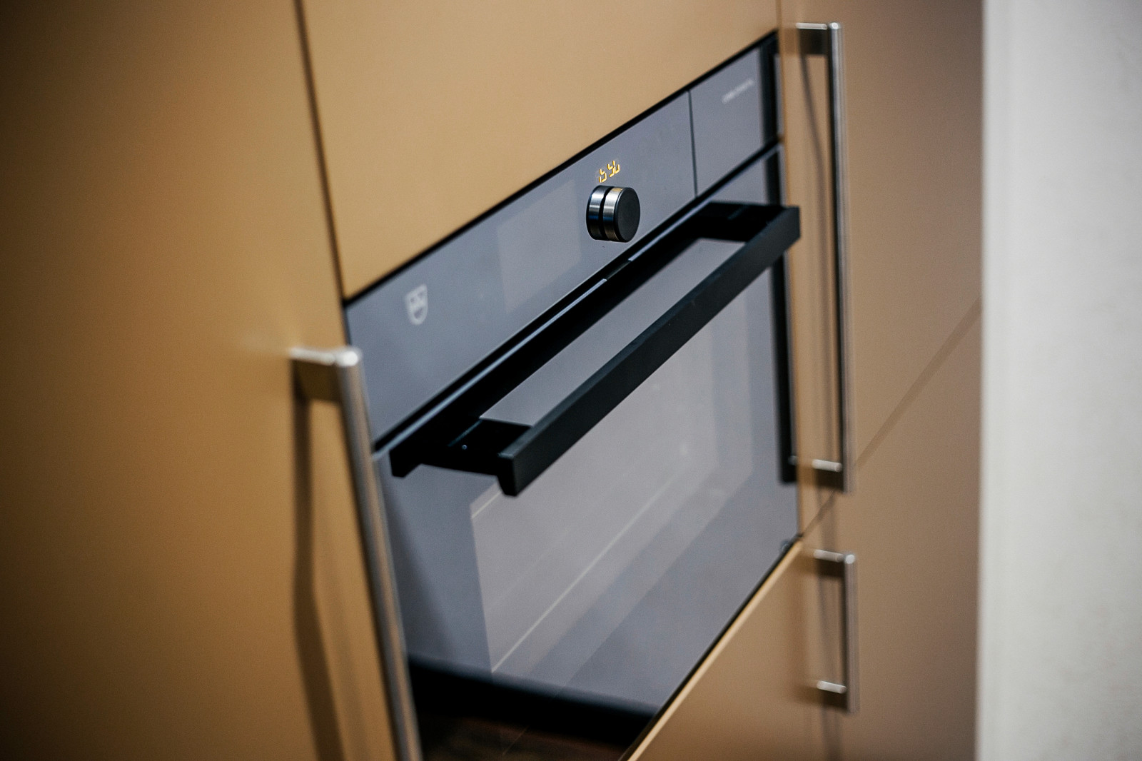 Кухня в пряных тонах