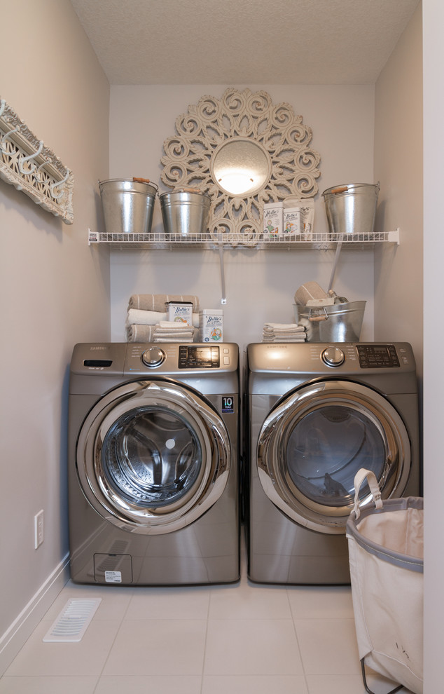 Photo of an eclectic laundry room in Calgary.