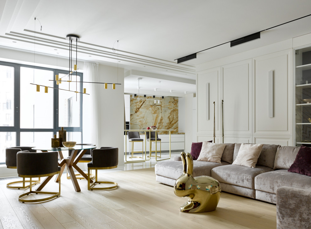 м Пироговская