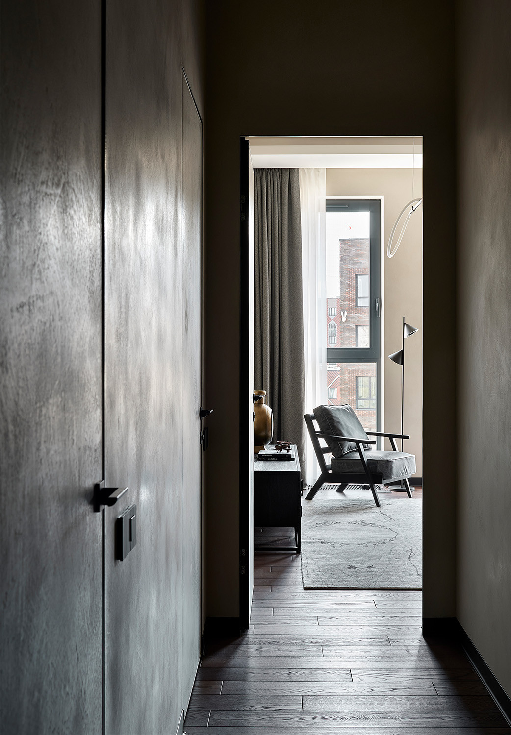 Квартира в доме с золотой аркой