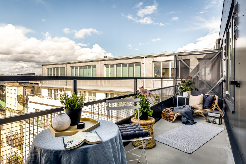 This is an example of a contemporary balcony in Stockholm.